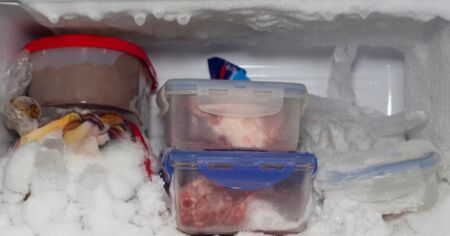 Съпругата на Пламен Бобоков блесна в галерията на Ники Младжов (СНИМКИ)